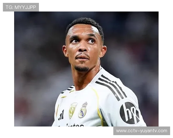 阿诺德无对抗情况下受伤离场，一年内第六次伤病